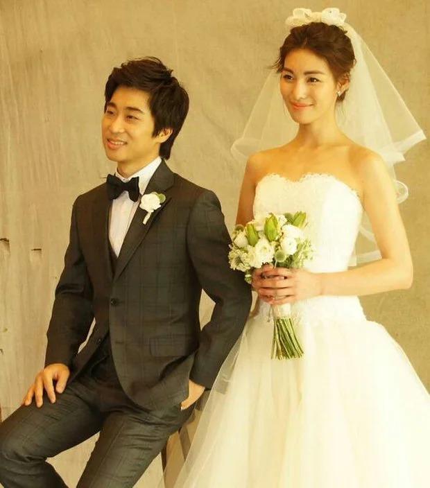 Mỹ nhân Giày Thủy Tinh hiện ra sao sau khi chồng bị ung thư não?-5