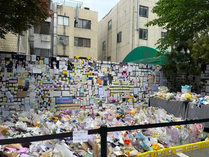 Xúc động những lá thư tay các sao Hàn tiễn biệt Moonbin-2