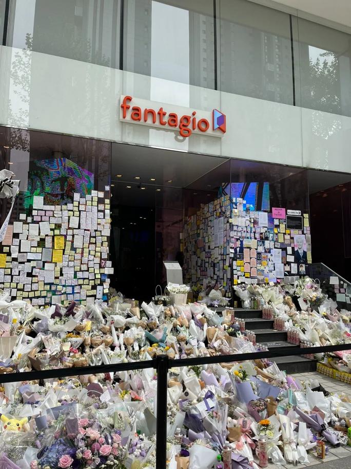 Xúc động những lá thư tay các sao Hàn tiễn biệt Moonbin-3