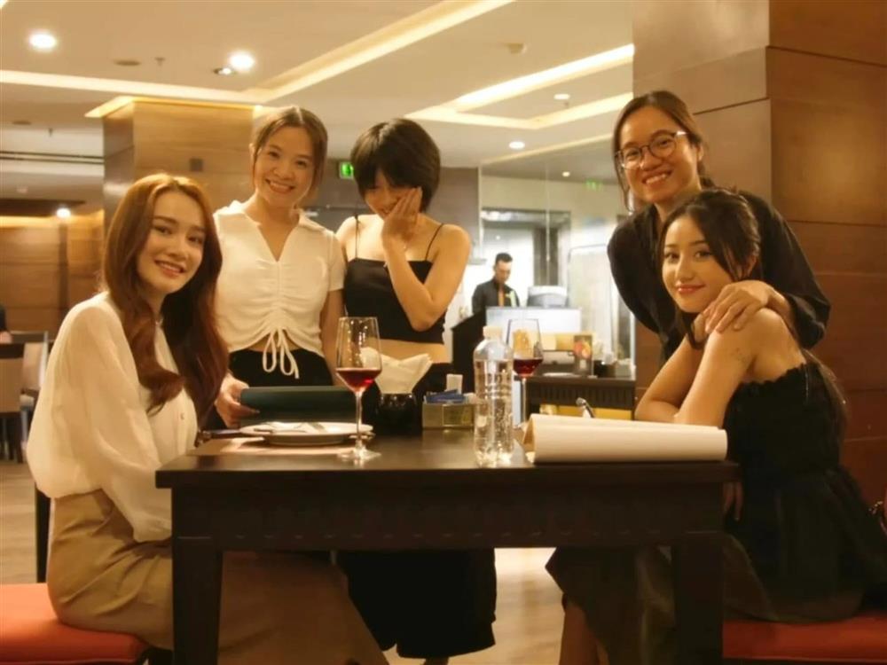 Nhã Phương lộ diện sau thông báo mang thai lần 2, nhan sắc ấn tượng-1