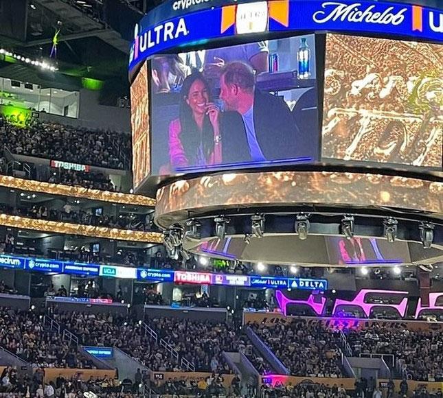 Harry cúi người hôn, nhưng Meghan từ chối-1