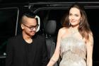 Angelina Jolie và con trai sẽ dự quốc yến tiếp Tổng thống Hàn Quốc