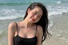 Hoa hậu Thanh Thủy khoe dáng trên biển, danh tính người chụp gây bất ngờ