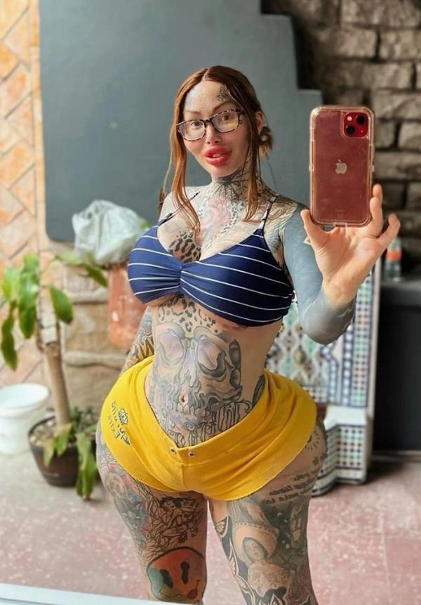 Người mẫu qua đời vì biến chứng thẩm mỹ, gia đình không đủ tiền lo hậu sự-2