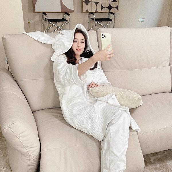 Gái út vua sòng bạc Macau: Không theo mốt mình dây, makeup nhẹ vẫn xinh-10