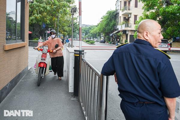 NSND Lan Hương dậy từ 5h sáng nấu xôi, đi Cub 50 làm phim mẹ chồng-6