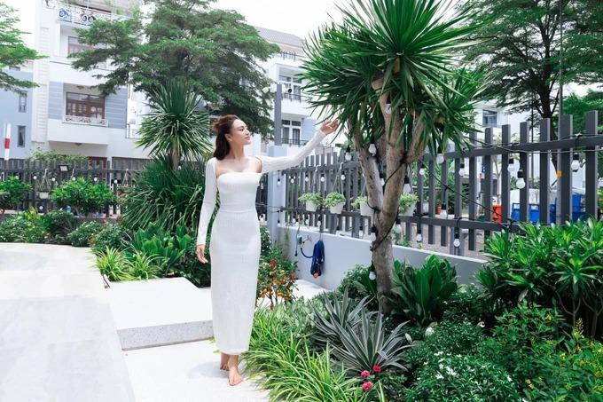 Tài sản Lan Ngọc tuổi 33: Nhà 2 mặt tiền, tủ đồ hiệu đắt đỏ-2