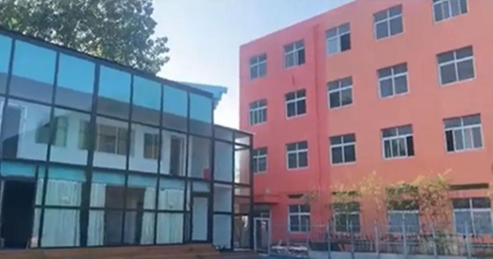 Lo ngại an toàn, ông bố chi 20 tỷ đồng xây trường mẫu giáo cho con học-4