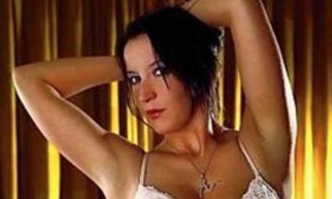 Phận thảm của ngôi sao khiêu dâm và mảnh giấy dự báo cái chết-1