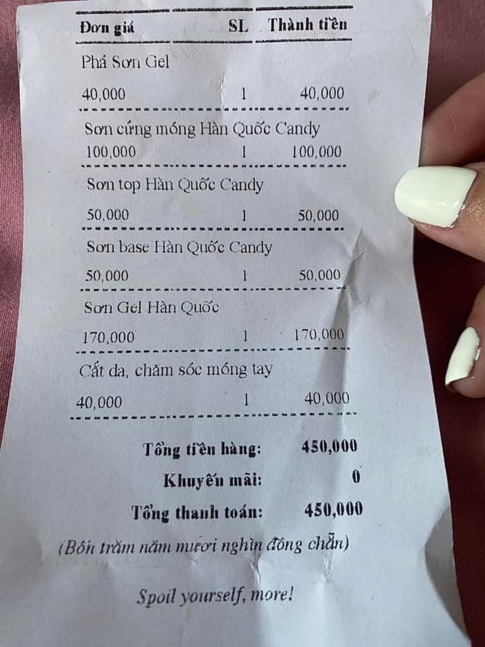 Làm bộ nail sơn trơn, cô nàng đơ cả người khi cầm bill thanh toán-4