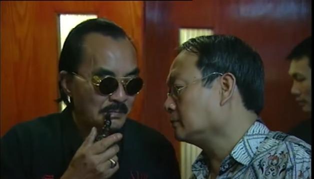 Điều ít biết về nam diễn viên đóng trùm sòng bài trong Chạy Án-3