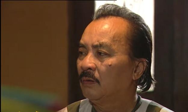 Điều ít biết về nam diễn viên đóng trùm sòng bài trong Chạy Án-4