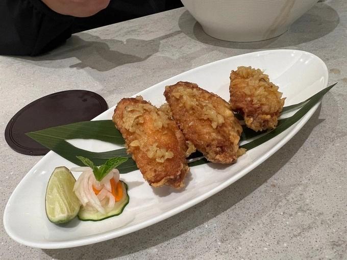 Phở Việt ở Hong Kong dùng đèn khò làm chín thịt bò gây tranh cãi dữ dội-3