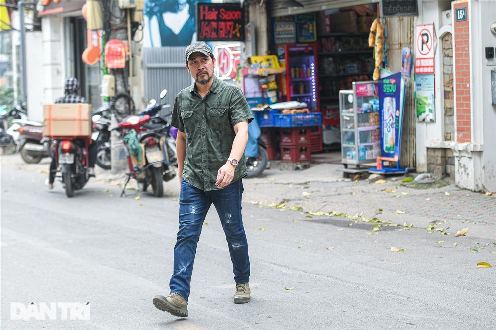 NSƯT Hồ Phong tuổi 52: Gã đểu trên phim, ông bố bỉm sữa ngoài đời-1