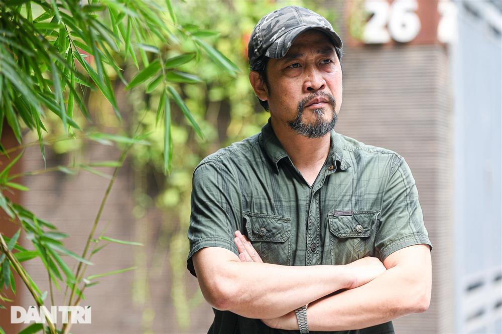 NSƯT Hồ Phong tuổi 52: Gã đểu trên phim, ông bố bỉm sữa ngoài đời-2