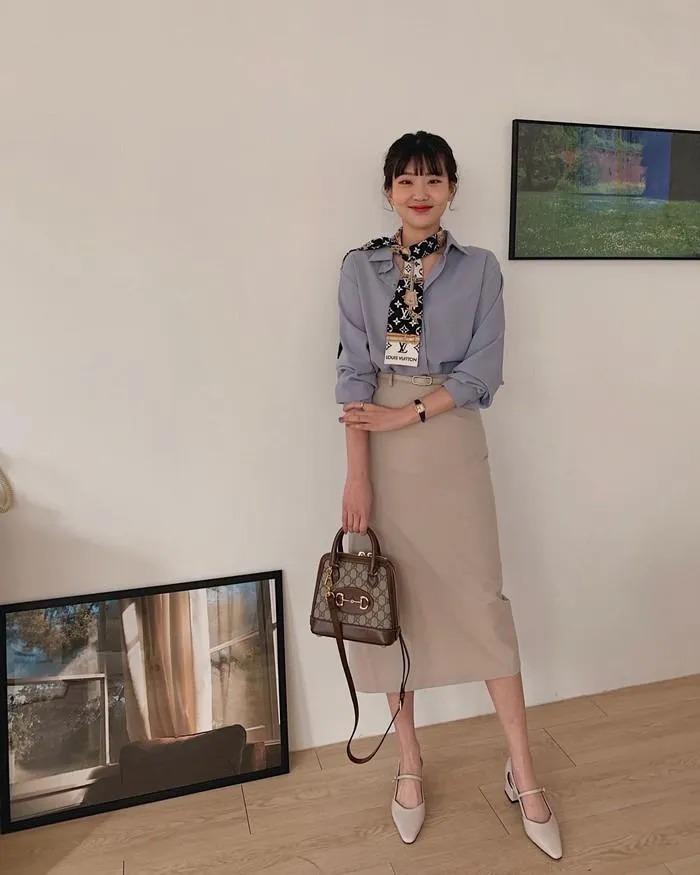 10 cách diện chân váy màu trung tính giúp nàng mặc đẹp mọi lúc mọi nơi-9