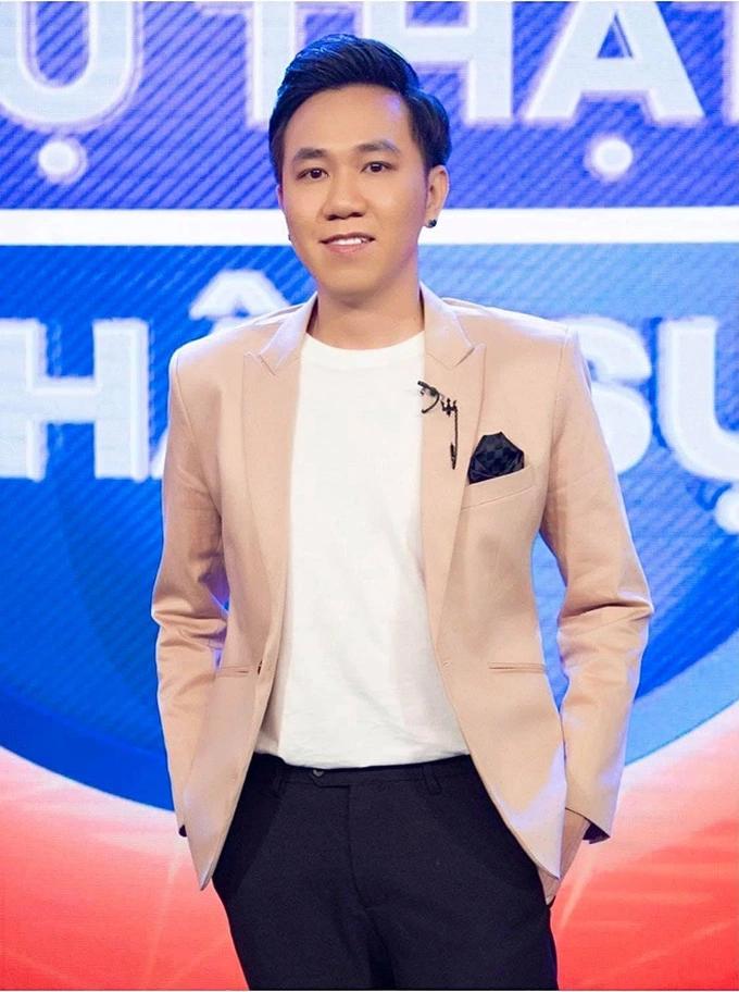 Ngoại hình diễn viên Anh Đức thay đổi ra sao mà gây tranh cãi?-9