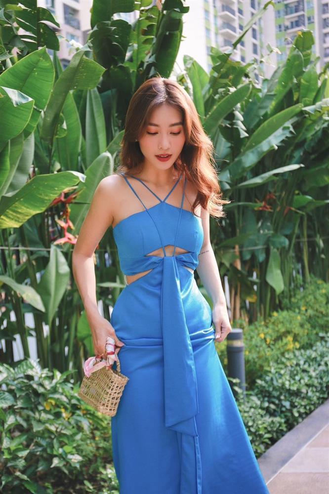 Khả Ngân gợi ý đồ mùa hè: bikini, áo yếm, váy khoét sâu khiến fan tròn mắt-4