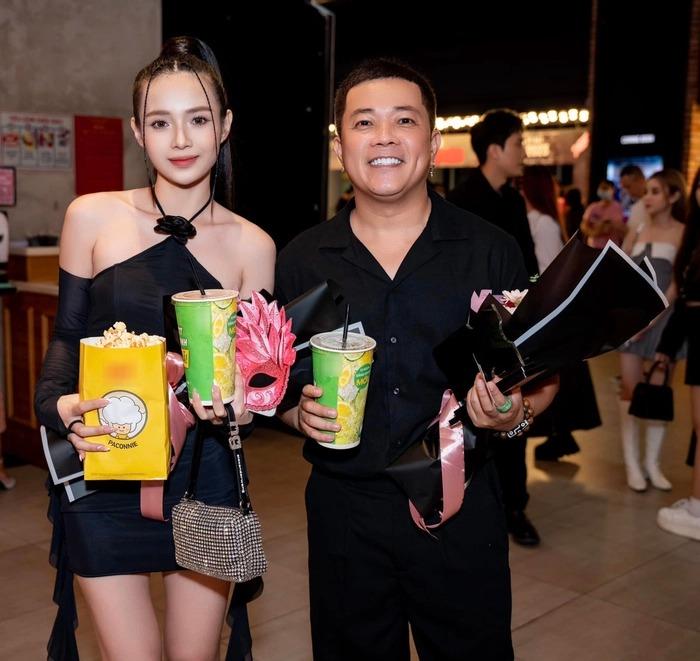 Diễn viên Hoàng Mèo làm rõ khoảnh khắc tình tứ cùng cô gái lạ hậu ly hôn-2