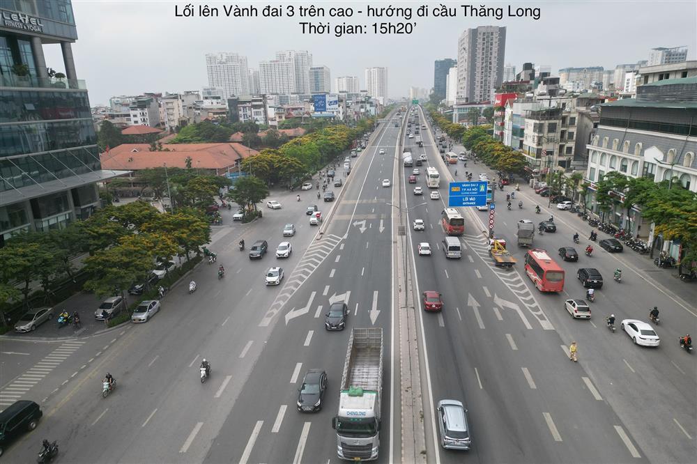 CSGT dùng flycam gỡ điểm ùn tắc tại cửa ngõ Hà Nội-4