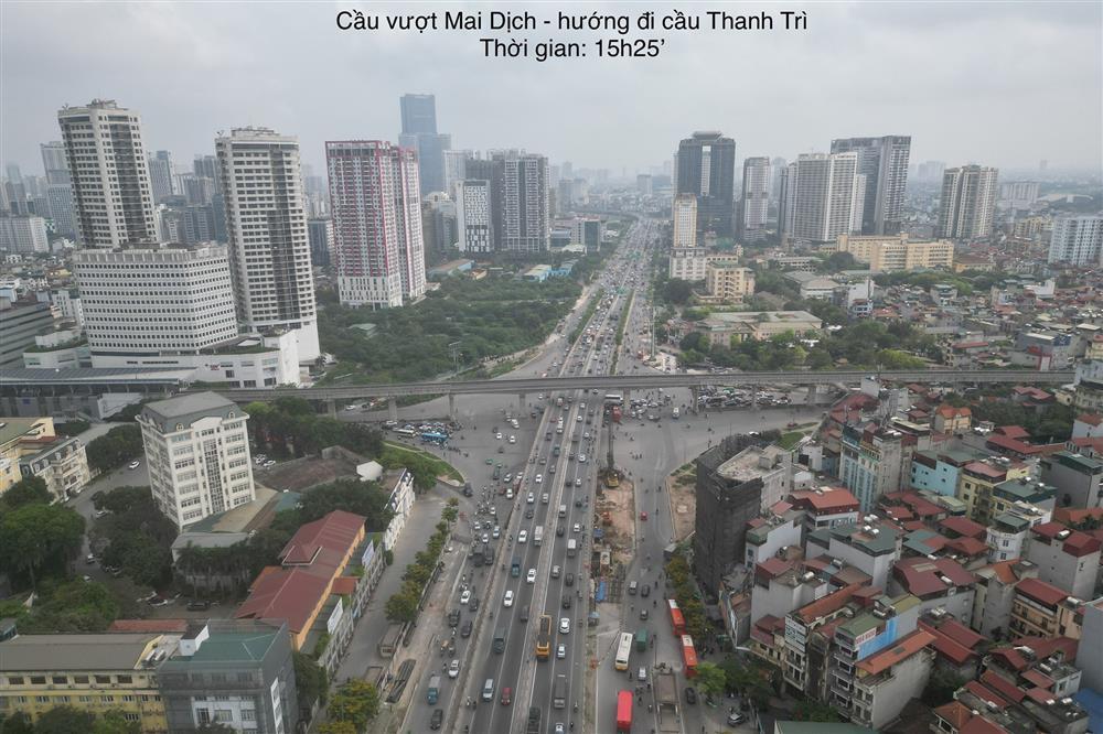 CSGT dùng flycam gỡ điểm ùn tắc tại cửa ngõ Hà Nội-5