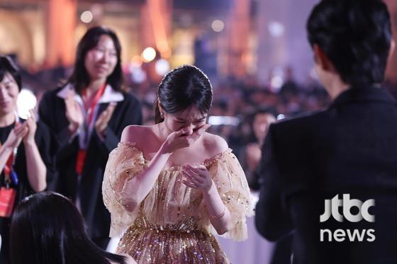 Baeksang 2023: The Glory đại thắng, chủ nhân Daesang khiến cả làng đều vui-7