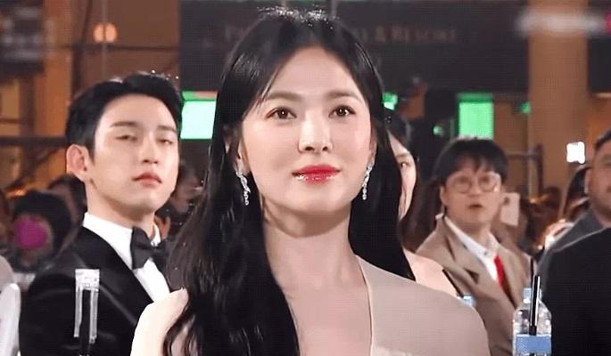 Song Hye Kyo giành giải nhan sắc số 1 tại Baeksang 2023-5