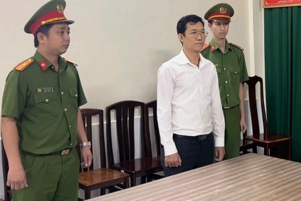 Lý do bà Nguyễn Phương Hằng xúc phạm Hoài Linh và một loạt nghệ sỹ-2