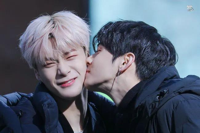 Cha Eun Woo tiều tụy trong sự kiện đầu tiên sau khi Moonbin qua đời-6