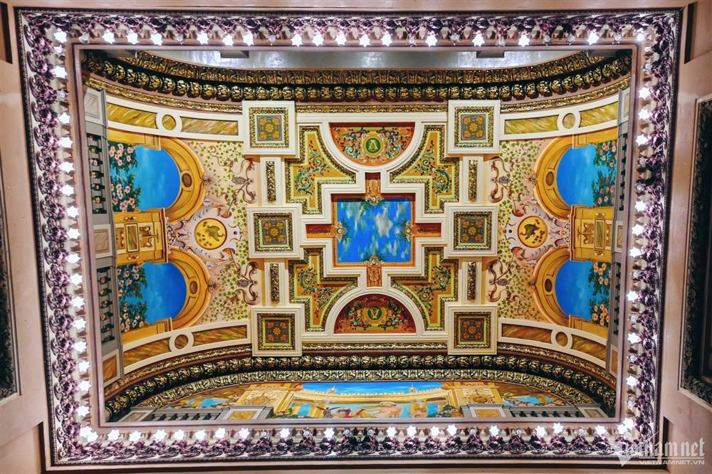 Bên trong toà nhà UBND TP.HCM hơn 110 năm tuổi-5