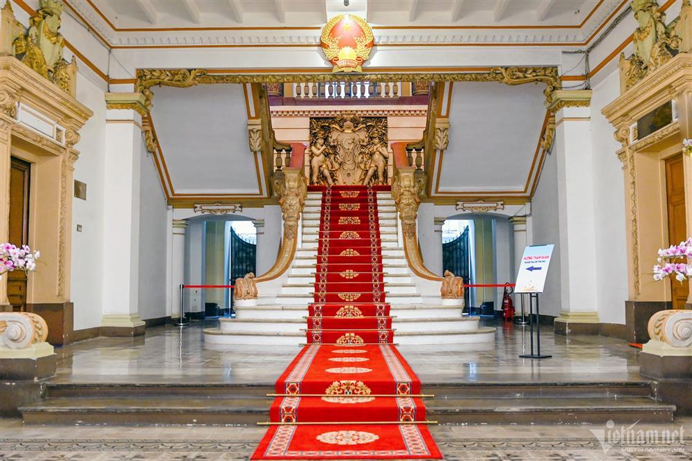 Bên trong toà nhà UBND TP.HCM hơn 110 năm tuổi-6
