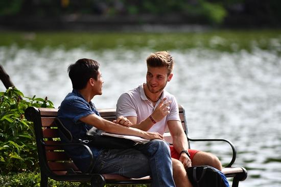 Dự báo thời tiết ngày 30/4: Miền Bắc tạnh ráo, miền Trung mưa to