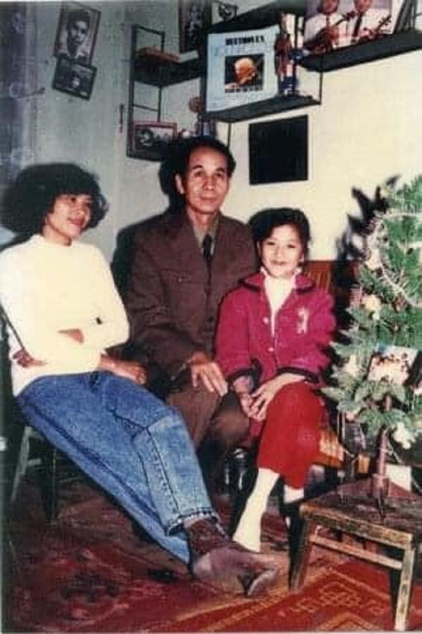 Mẹ ruột Khánh Thi: Văn công tài năng, U80 sắc vóc vẫn trẻ khỏe-1