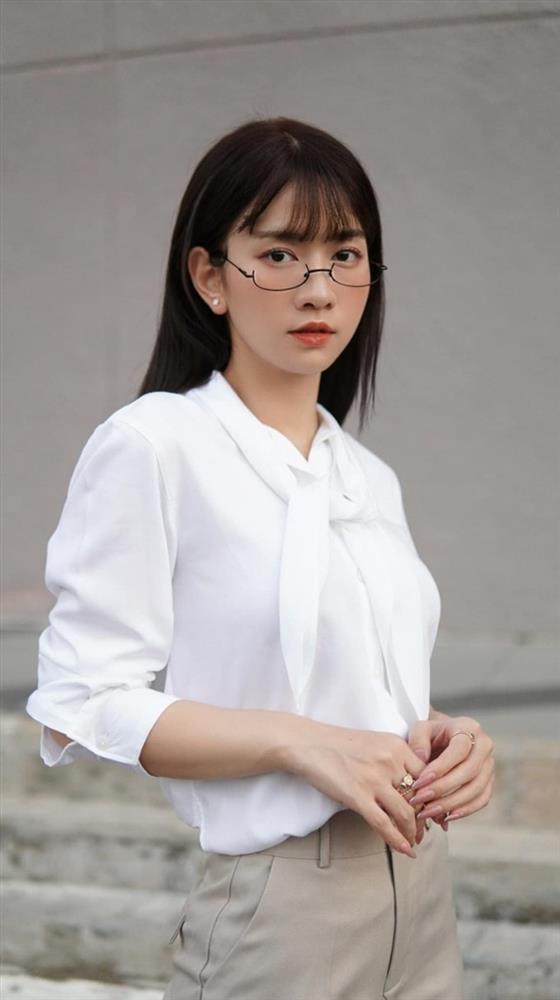 Hai hotgirl thị phi lấn sân diễn xuất: Trần Thanh Tâm lên hương, Lê Bống thì sao?-1