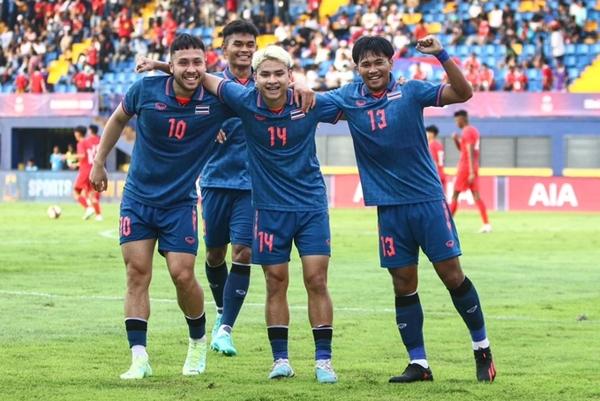 Đại thắng Singapore, Thái Lan gây sức ép cho U22 Việt Nam-1