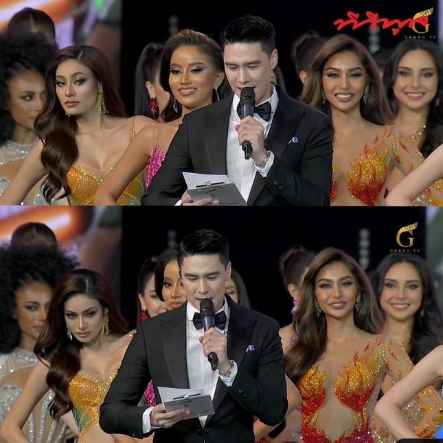 Bức ảnh một thí sinh nhìn trộm kết quả Hoa hậu Hòa bình Thái Lan gây sốt-1