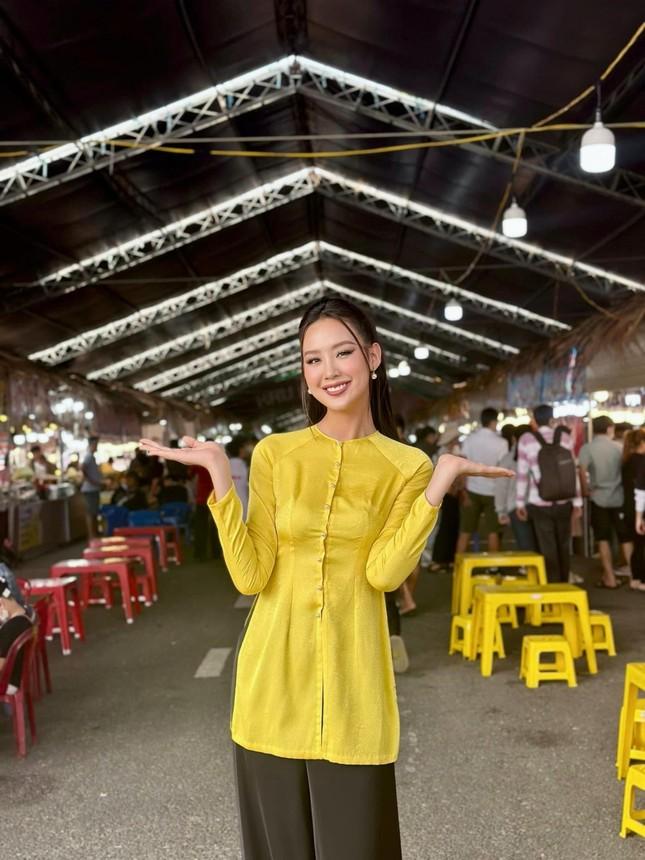 3 phong cách đối lập của Hoa hậu Bảo Ngọc tại Lễ hội Bánh dân gian Nam Bộ-2