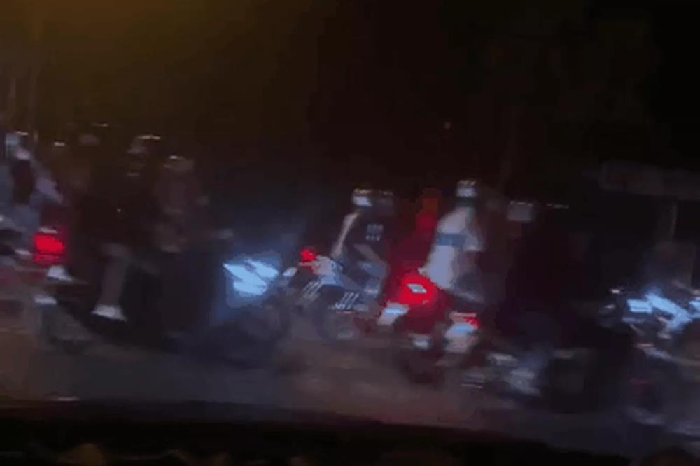 Đoàn 50 xe máy lạng lách, rú ga trong đêm nghỉ lễ-1