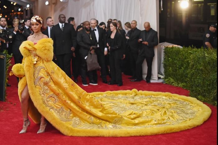 Những khoảnh khắc viral của dàn sao qua các mùa Met Gala-1