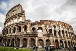 Đấu trường La Mã cổ đại có cả thang máy được xây dựng như thế nào?
