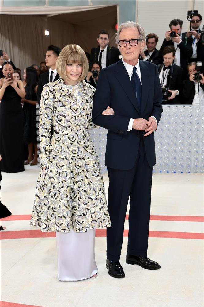 Met Gala 2023: Kim Kardashian ngực trần, Lil Nas X mặc nội y-12