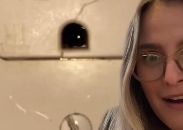 Cô gái phát hiện camera giấu kín trong phòng tắm khi đi du lịch-2