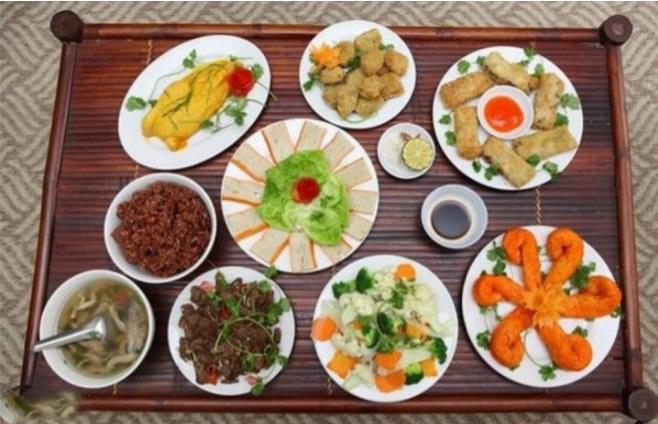 Bất ngờ mâm cỗ đầy đủ món ngon chỉ với 500.000 đồng-1