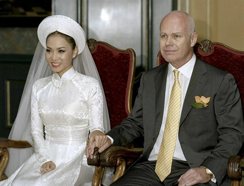 Sao Việt lấy chồng ngoại quốc: Người sống xa hoa, người đổ vỡ, trầm cảm-1