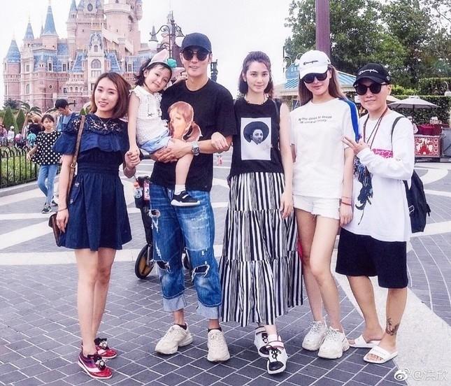 Hôn nhân không thể cứu vãn của nghệ sĩ khi bắt quả tang bạn đời ngoại tình với quản lý-3