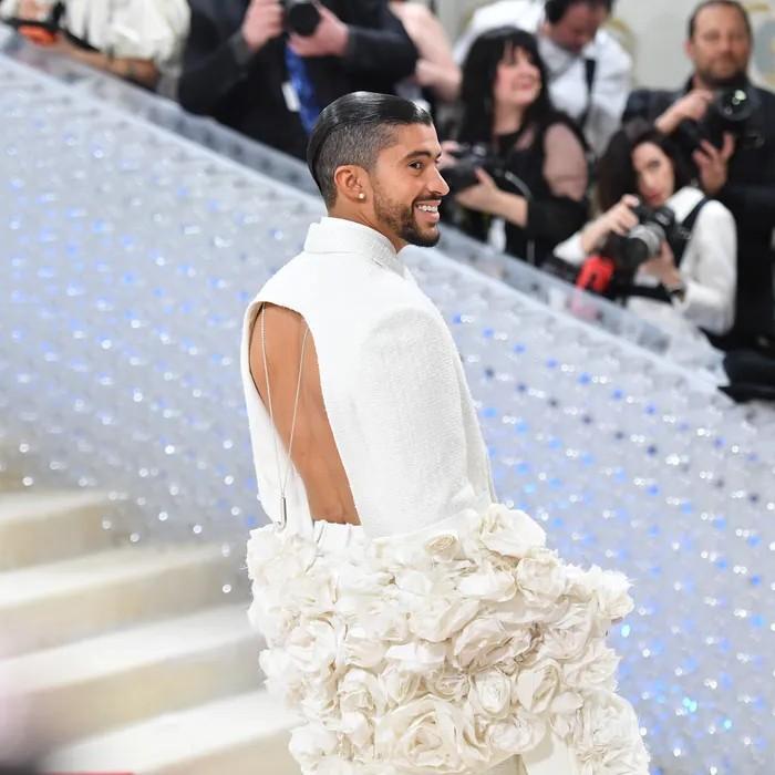 Sao nam trên thảm đỏ Met Gala 2023: Muôn kiểu chặt chém!-12