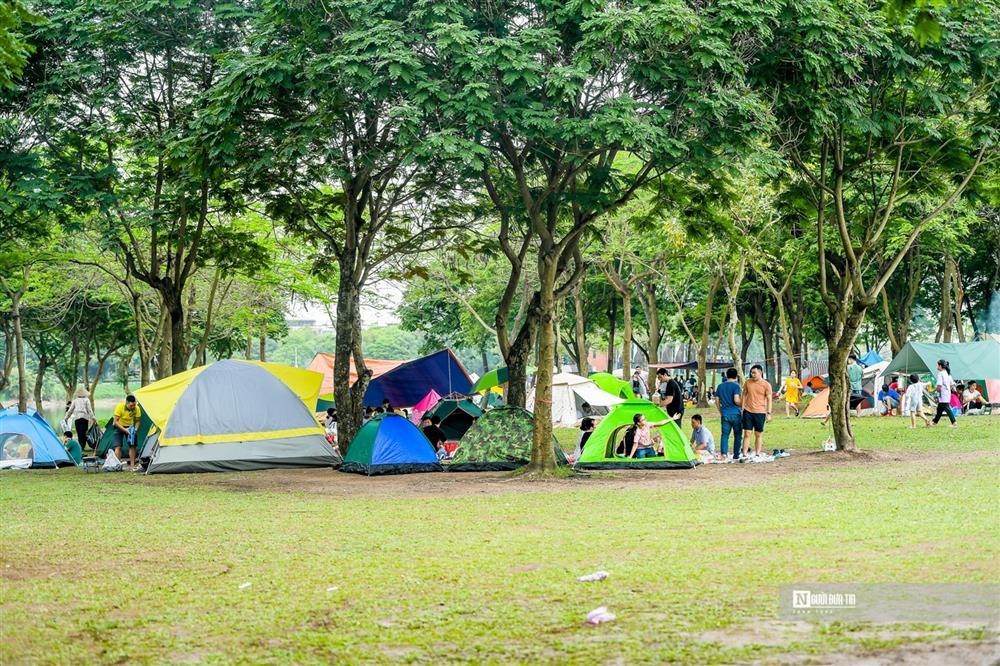 Dòng người chen chân đi chơi vườn thú dịp nghỉ lễ 30/4 – 1/5-9