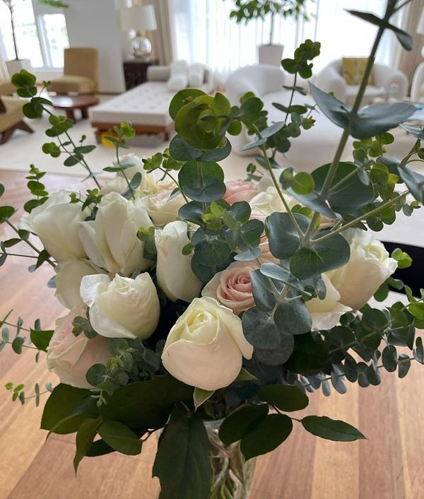 Vợ chồng Jang Dong Gun tung ảnh tình tứ kỷ niệm 13 năm ngày cưới-7