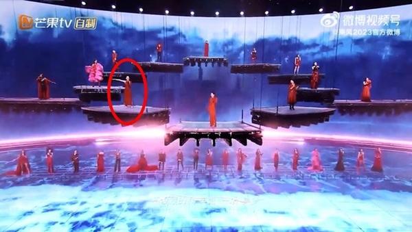 Tranh cãi Chi Pu được nhà đài Trung Quốc ưu ái-2