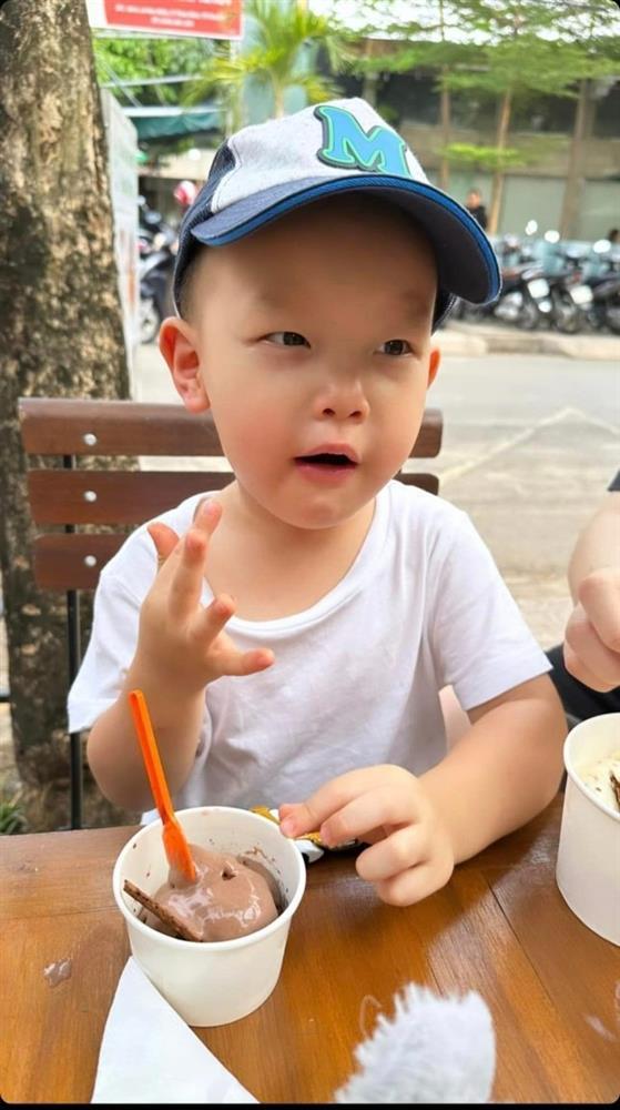 Dạy con khéo như Hồ Ngọc Hà: Lisa - Leon 2 tuổi đã tự lập, giỏi ngoại ngữ-10